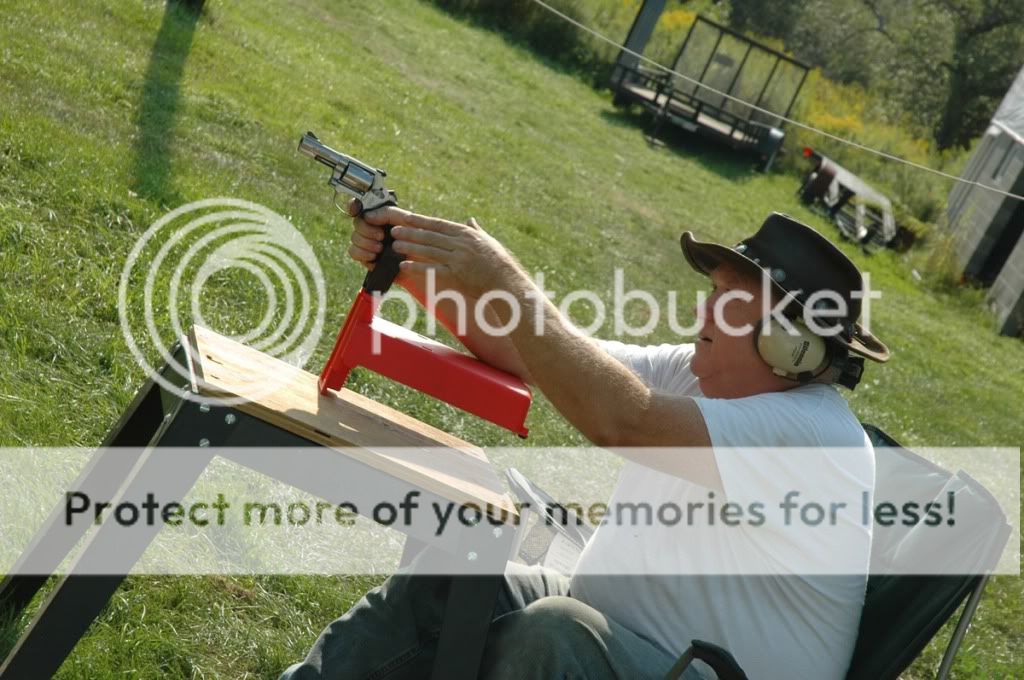 Roulette, Pa. gun show