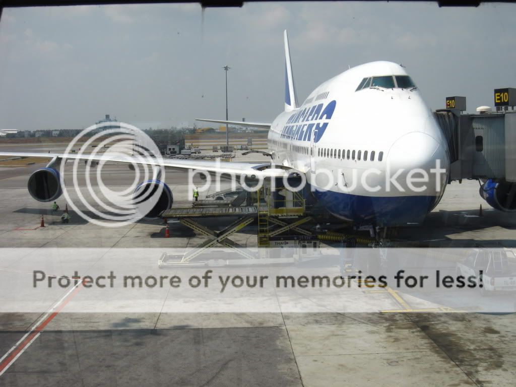 http://i885.photobucket.com/albums/ac57/chefsalat/Transaero%20747/Bild047.jpg